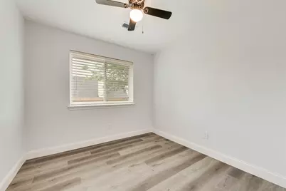 204 Hollywood Drive, Glenn Heights, TX 75154 - Photo 13
