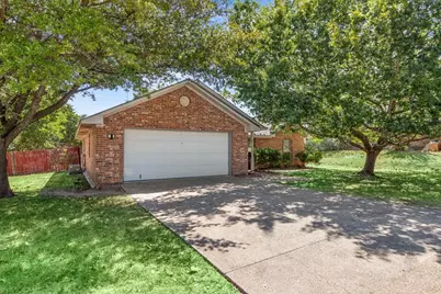 706 Rolling Hills Drive, Hewitt, TX 76643 - Photo 3