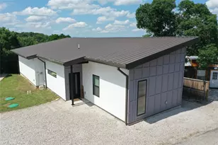 540 Burton Hill Dr, Weatherford, TX 76087 - Photo 3