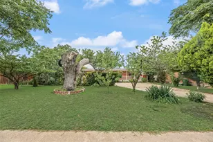 2211 Cardinal Ln, Garland, TX 75042 - Photo 23