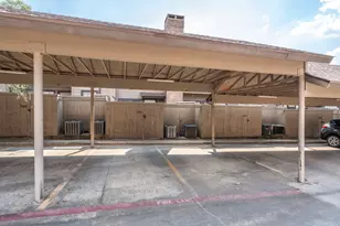 9910 Royal Ln, Dallas, TX 75231 - Photo 21