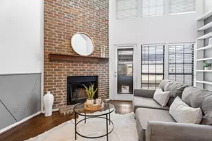 9910 Royal Ln, Dallas, TX 75231 - Photo 3