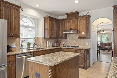11637 Gatesville Drive, Frisco, TX 75035 - Photo 7