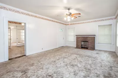 206 Ritchey Street, Gainesville, TX 76240 - Photo 9