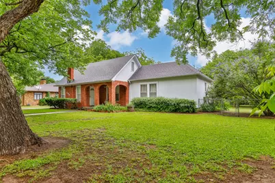 206 Ritchey Street, Gainesville, TX 76240 - Photo 3