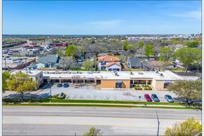 1340 S Main Street, Grapevine, TX 76051 - Photo 3