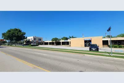 1340 S Main Street, Grapevine, TX 76051 - Photo 9