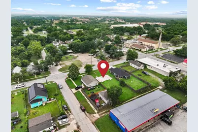 806 E Houston Street, Sherman, TX 75090 - Photo 3