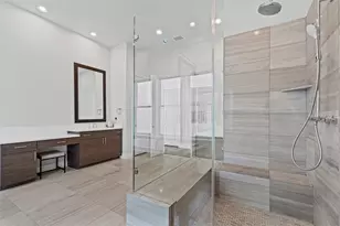 381 E Greenbriar Ln, Dallas, TX 75203 - Photo 19