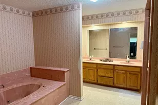 703 S Colorado St, Whitney, TX 76692 - Photo 21