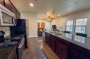 2410 S 2nd St, Waco, TX 76706 - Photo 5