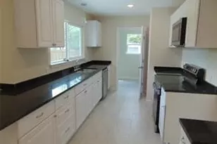 2918 Ashglen Dr, Garland, TX 75043 - Photo 11