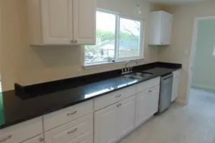 2918 Ashglen Dr, Garland, TX 75043 - Photo 5