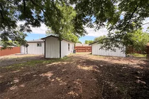 307 N 4th St, Crandall, TX 75114 - Photo 19