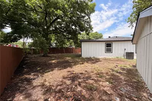 307 N 4th St, Crandall, TX 75114 - Photo 21