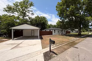 307 N 4th St, Crandall, TX 75114 - Photo 23