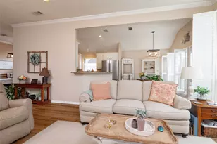 305 Chantilly Ct, Hurst, TX 76054 - Photo 13