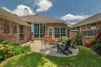 305 Chantilly Court, Hurst, TX 76054 - Photo 35