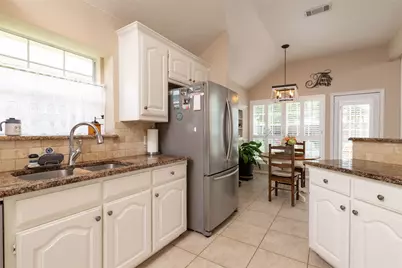 305 Chantilly Court, Hurst, TX 76054 - Photo 17