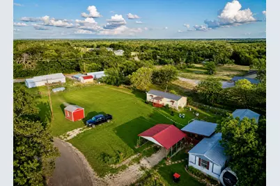 112 Woodlake Lane, Axtell, TX 76624 - Photo 3