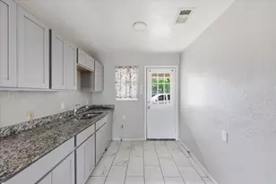 1310 Stone Dr, Irving, TX 75061 - Photo 9