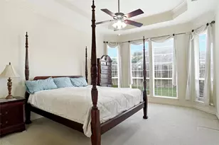 1620 Oak Creek Dr, Hurst, TX 76054 - Photo 9