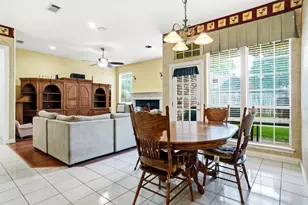 1620 Oak Creek Dr, Hurst, TX 76054 - Photo 5