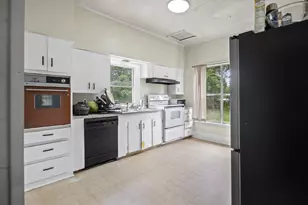 4670 Texas Hwy 49, Mt Pleasant, TX 75455 - Photo 11