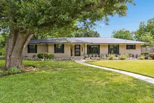 3040 Selma Ln, Farmers Branch, TX 75234 - Photo 1