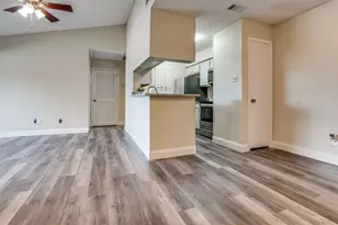 1310 Harwell Dr, Arlington, TX 76011 - Photo 11