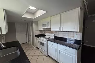 624 Oceanview Dr, Dallas, TX 75232 - Photo 13