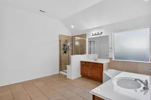 1410 Oxbow Dr, Cedar Hill, TX 75104 - Photo 9