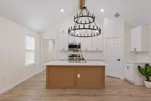 924 Church Ave, Waco, TX 76706 - Photo 9