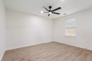 924 Church Ave, Waco, TX 76706 - Photo 17