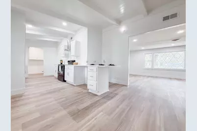 5808 Wales Avenue, Fort Worth, TX 76133 - Photo 11