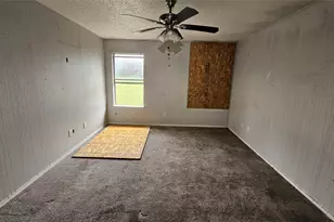 714 Charles City Dr, Arlington, TX 76018 - Photo 9