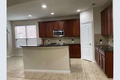 9845 McFarring Drive, Fort Worth, TX 76244 - Photo 3