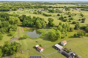 4736 St Leger Dr, Cleburne, TX 76033 - Photo 37