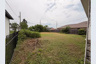 1720 E Arlington Avenue, Fort Worth, TX 76104 - Photo 15