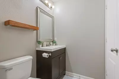 605 Powers Street, Lacy Lakeview, TX 76705 - Photo 13