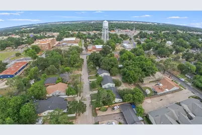 212 N 19th Street, Corsicana, TX 75110 - Photo 17