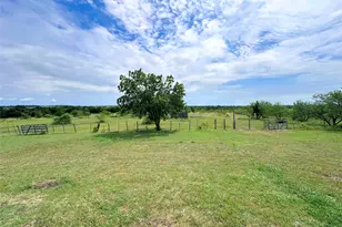 204 County Rd 443, Chilton, TX 76524 - Photo 17