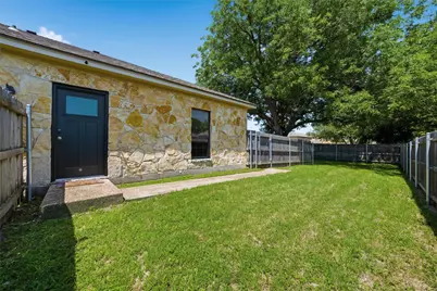 221 Gurley Lane, Waco, TX 76706 - Photo 23