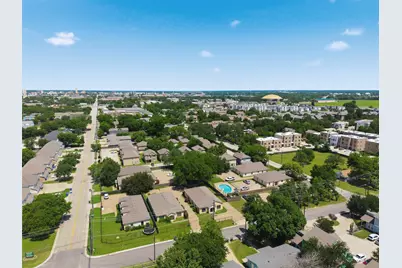 221 Gurley Lane, Waco, TX 76706 - Photo 25