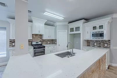 8220 Mossberg Drive, Arlington, TX 76002 - Photo 11
