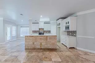 8220 Mossberg Dr, Arlington, TX 76002 - Photo 9