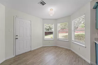 4809 Maryannes Meadow Drive, Lake Worth, TX 76135 - Photo 9