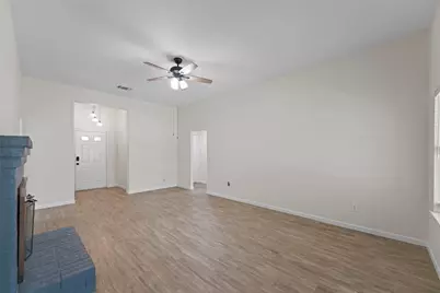 4809 Maryannes Meadow Drive, Lake Worth, TX 76135 - Photo 7