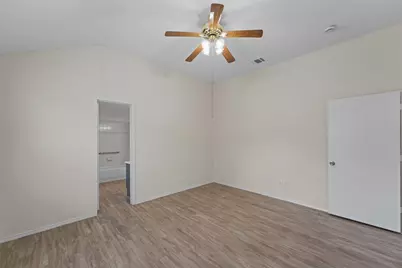 4809 Maryannes Meadow Drive, Lake Worth, TX 76135 - Photo 13