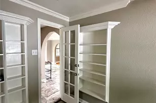 8619 Groveland Dr, Dallas, TX 75218 - Photo 13